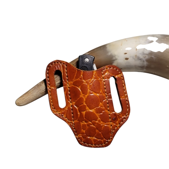 Custom Handmade Leather Pancake Belt Knife Sheath Crocodile Embossed - Picture 4 of 4